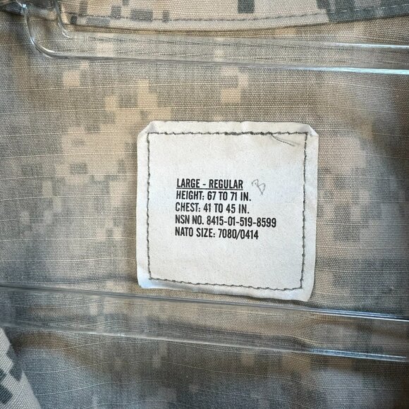 Golden Mfg. U.S. Army ACU UCP Shirt Blouse Coat, Size Large-Regular, Camo - Picture 8 of 11